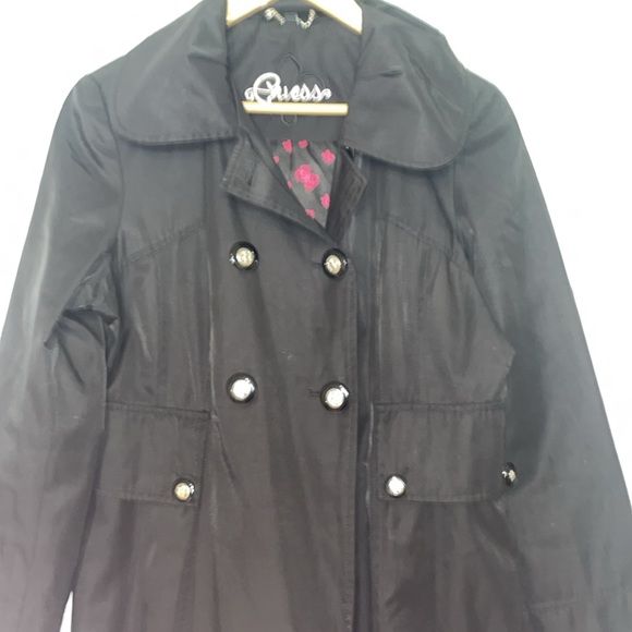 Guess womens light jacket with buttons. Jacket is size large. Great condition - Picture 3 of 7